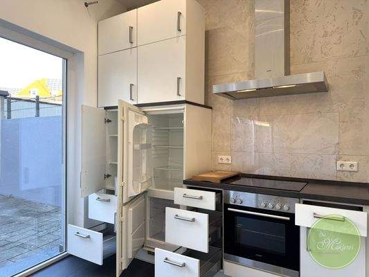 ... genügend Stauraum und ...