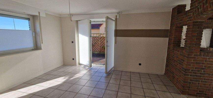 Esszimmer mit Frühstücks-Terrasse