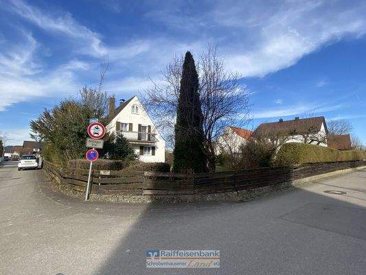 Erschließung über zwei Straßen möglich!