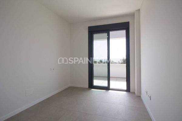 4-Bedroom Penthouse in Torremolinos with Sea Views