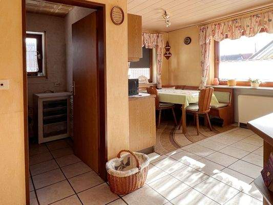 EG Küche mit Speise und Essplatz