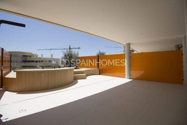 Flat with Large Terrace and Modern Style in Fuengirola