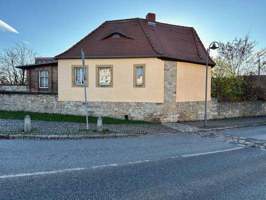 Gartenhaus - Straßenansicht