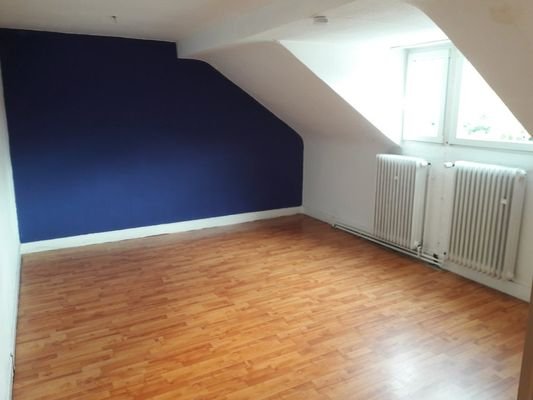 DHH rechts Zimmer im DG