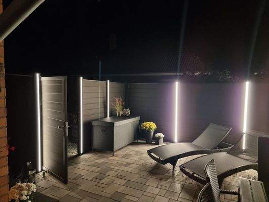 Terrasse illuminiert