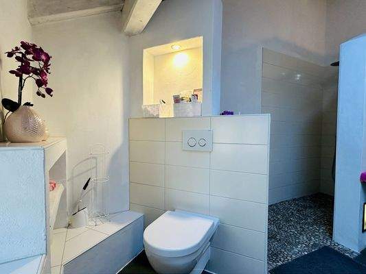 Badezimmer im Obergeschoss