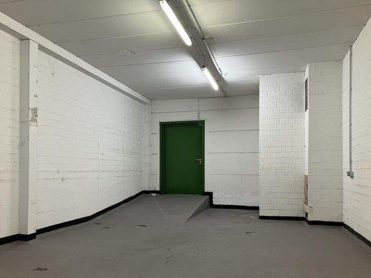 EG, Lagerraum 1, Tür nach außen