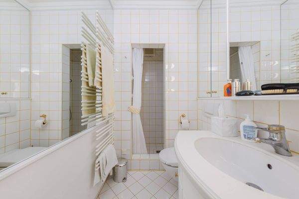 16eef0c9-b625-4d47-9473-c7bcf7a7d8fd