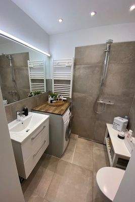 ... Waschmaschinenanschluss.