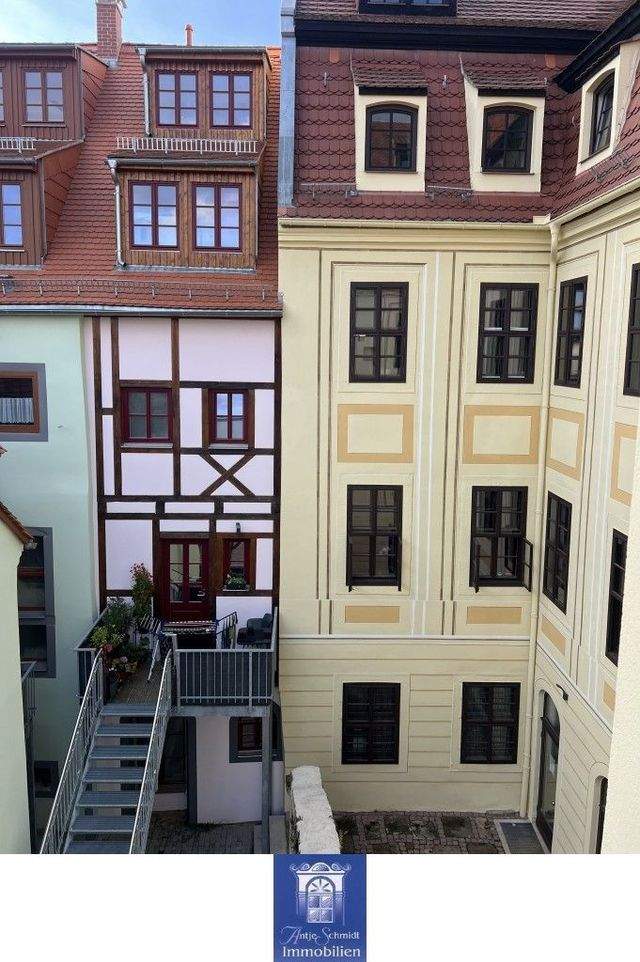 Historischer Altbau trifft modernen Wohnkomfort! Wohnen auf vier Etagen! - Foto 2