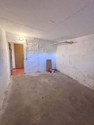 Keller geräumig, trocken