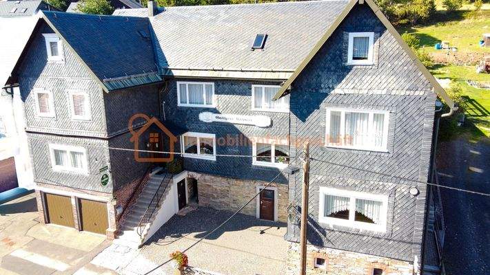 Wohn- und Geschäftshaus