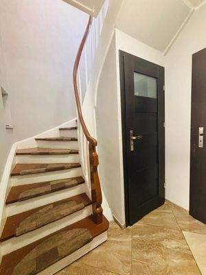 Treppenaufgang ins Obergeschoss