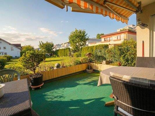 Terrasse mit Markise