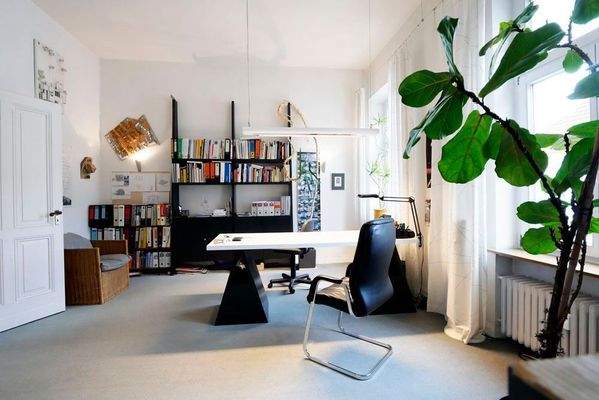 Helle großzügige Räume