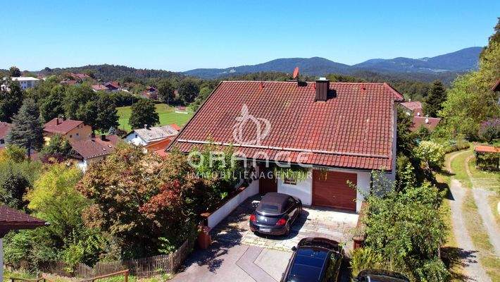 Zufahrt - Ostansicht