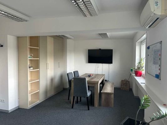 1. OG Büro