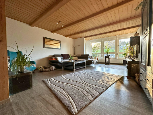 Wohnzimmer Hauptwohnung 