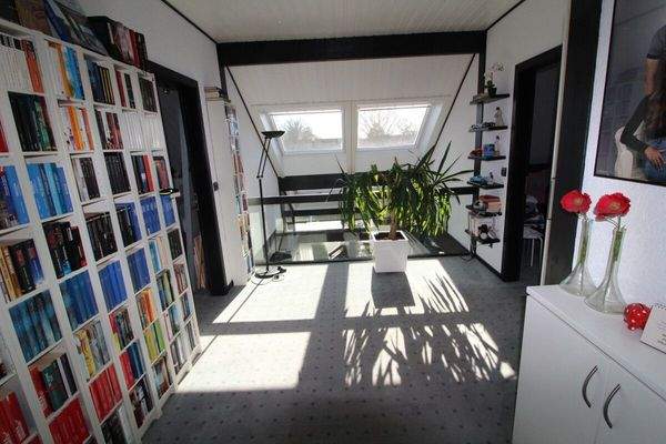 15 - Flur Dachgeschoss