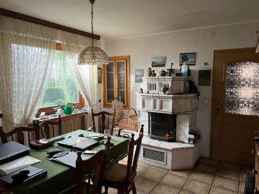 Essbereich mit Kaminofen