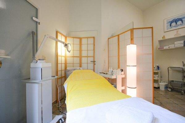 Behandlungsraum/ Büro