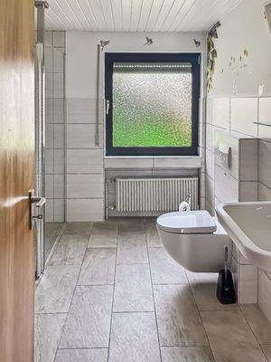 Bad DG begehbare Doppeldusche