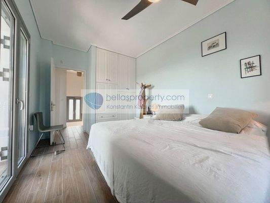 d0d3dc16a98d42f2853a8b275eae3ece-original