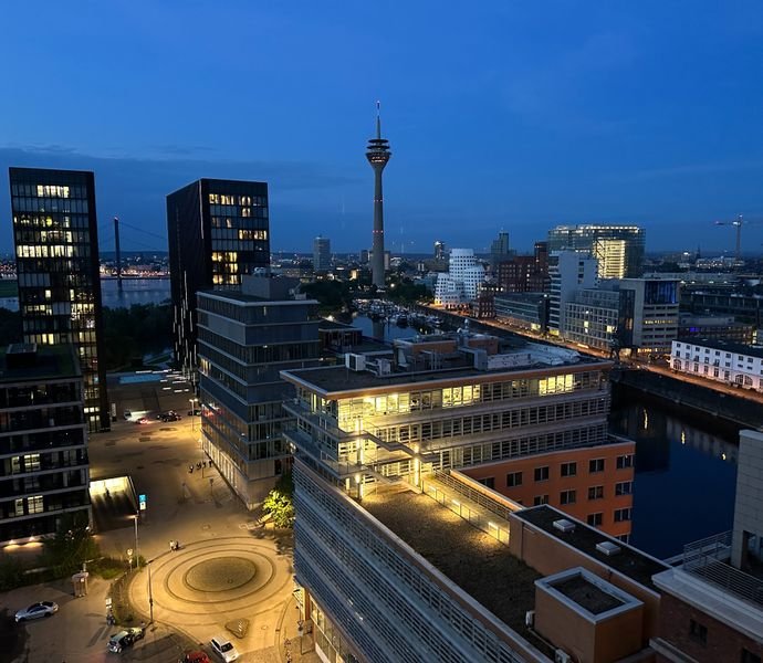 3 Zimmer Wohnung in Düsseldorf (Hafen)