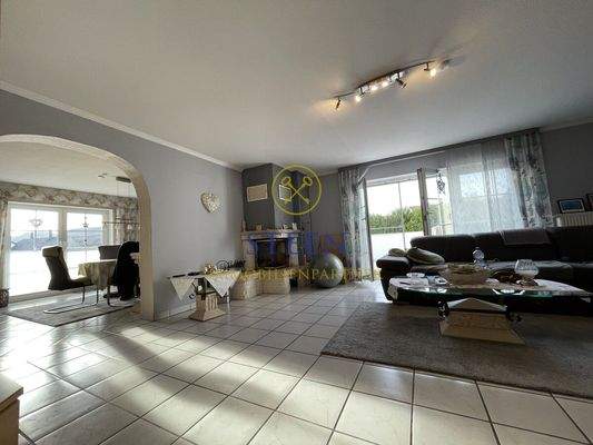 Parterre WZ mit Kamin Bd.1