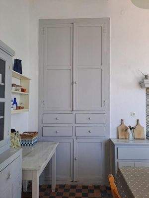 Kreta, Kalyves: Elegante neoklassizistische Villa am Meer zu verkaufen