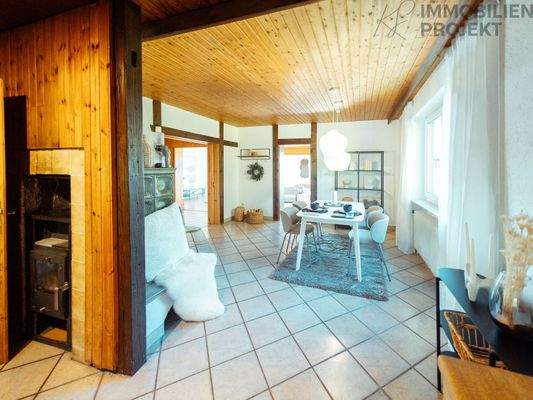 Essbereich mit Kamin 