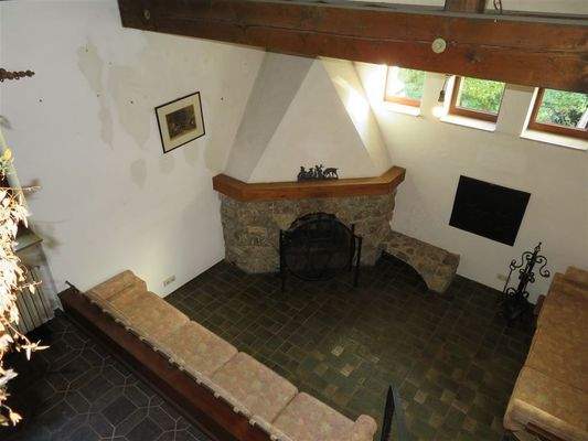 HH Blick von der Galerie auf die Kaminecke