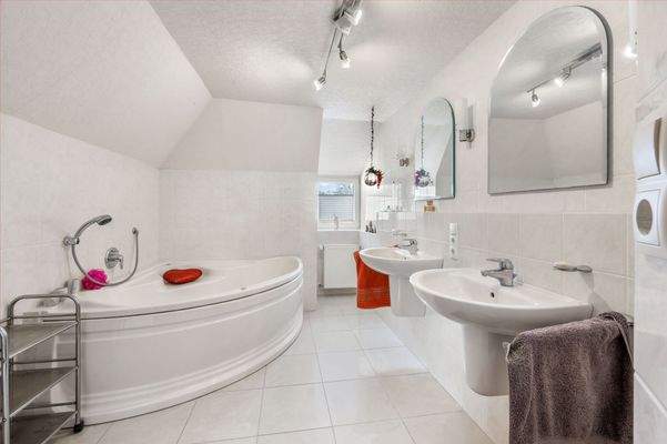 Tageslichtbad 2 Dachgeschoss