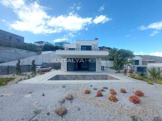 4-Bedroom Detached House in a Central Location in Mugla Bodrum