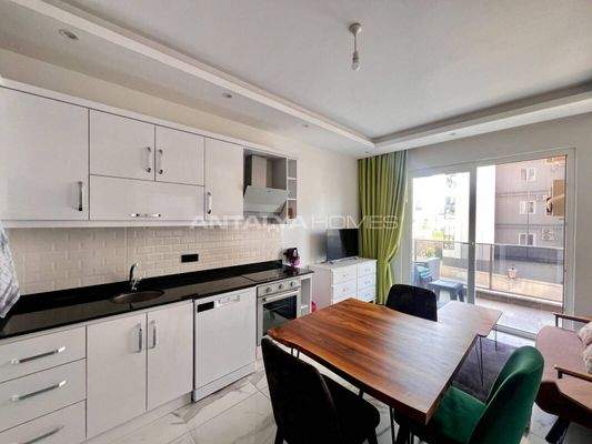 Ready to Move Flat for Sale in a Complex with a Pool in Alanya