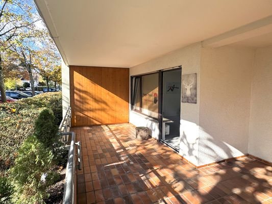 Balkon mit Einbauschrank