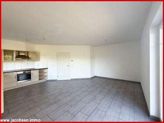 Wohn-, Ess- und Küchenbereich 