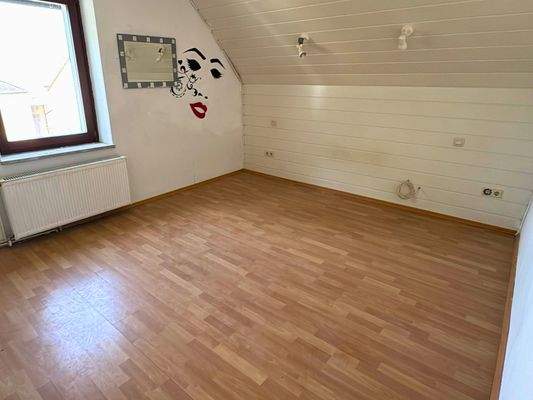 Kinderzimmer / Büro