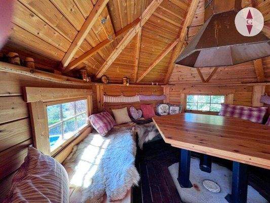 Hütte vor Terrasse OG (5).jpg