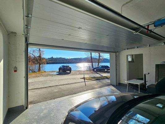 großzügige Doppelgarage