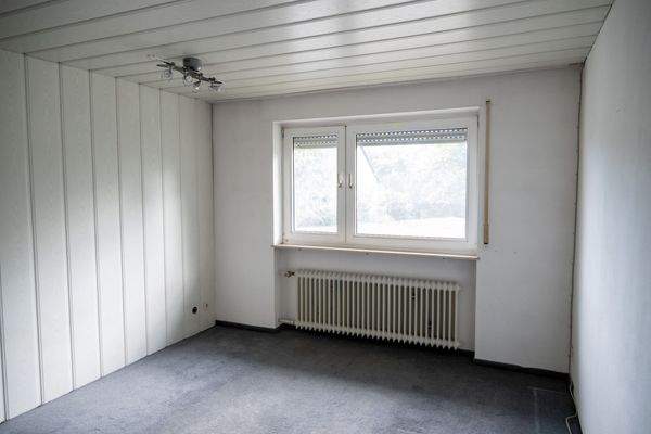 Knoellingerstrasse_34_1OG_Zimmer_1_1.jpg