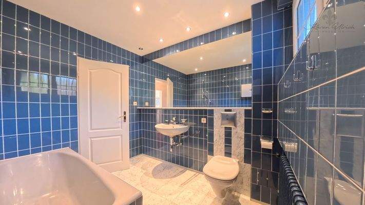 Vollbad mit Tageslicht