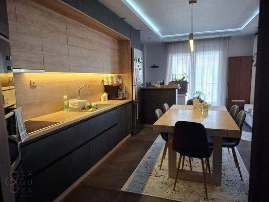 IMG-81025ed422425accf7a07cbc851080bb-V