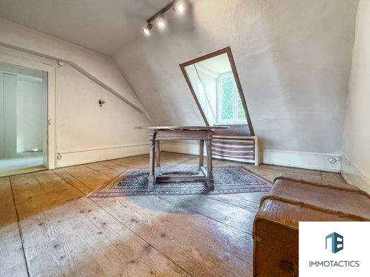 Lesezimmer OG Hauptgebäude 