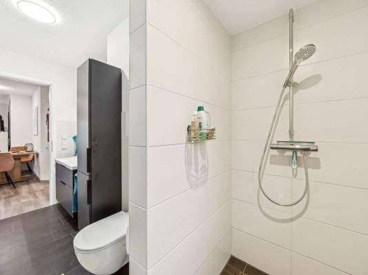 Badezimmer Ansicht 2