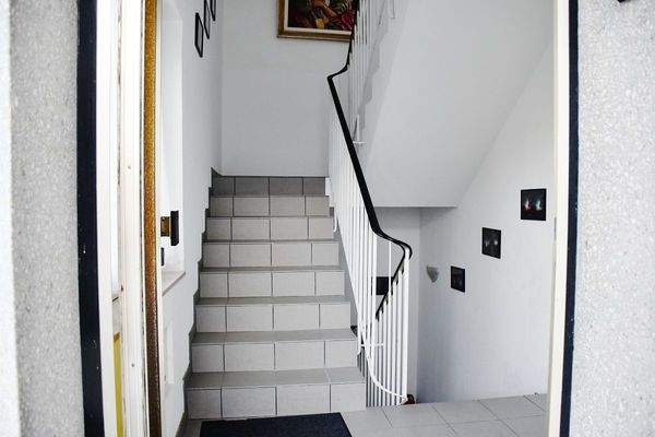 ansprechendes Treppenhaus.JPG