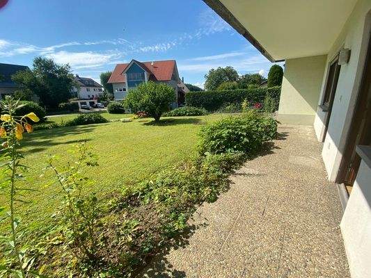 Vorgarten Terrasse UG