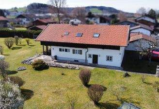 Grundstück mit Altbestand - Außenansicht 