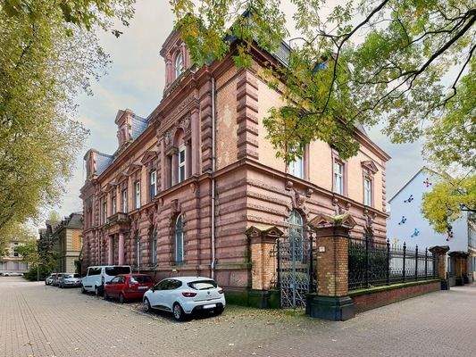 Außenansicht Straßenseite