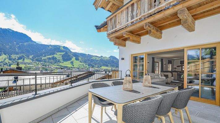 KITZIMMO-Luxusvilla in Toplage am Sonnberg kaufen - Immobilien Kitzbühel.